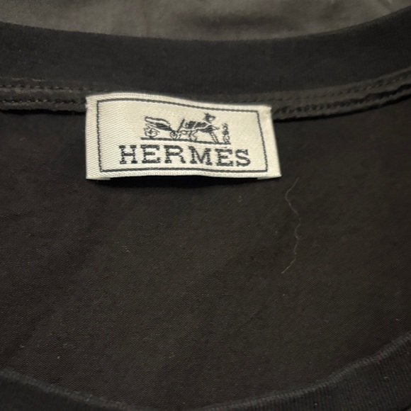 Hermes Black Tee with Multicolor Saddle Design - Picture 2 of 5